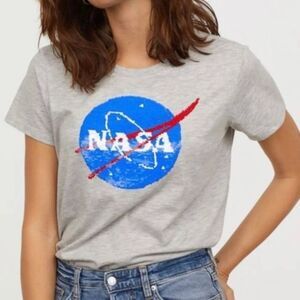 L.O.G.G H&M NASA Reversible Sequin Space Shuttle Grey T Shirt NWT Small NEW